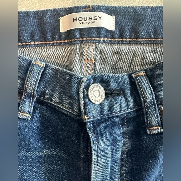 NWOT Moussy Vintage Falkner Skinny in Dark Blue Distressed Stretch Jeans 27 - Picture 6 of 12
